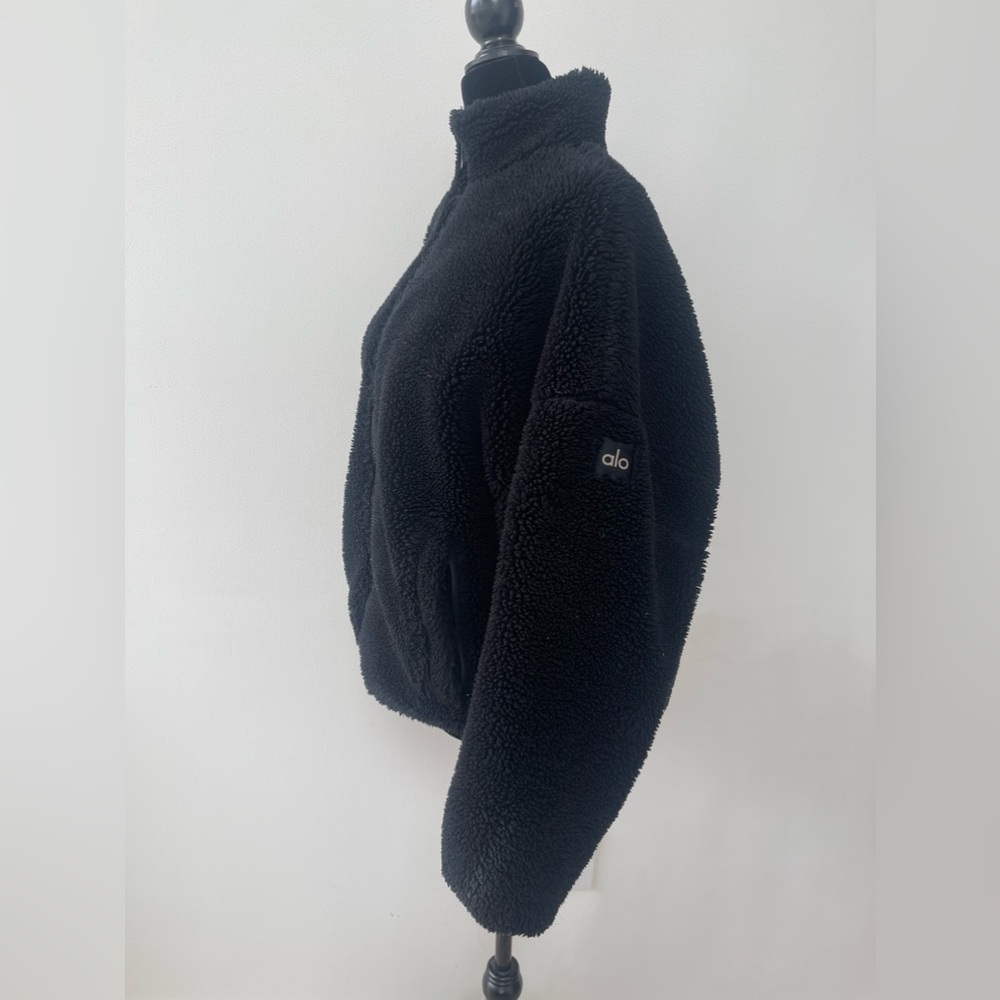 ALO YOGA Black Sherpa Women’s Jacket Size M